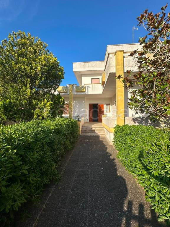 casa indipendente in vendita a Porto Cesareo in zona Torre Lapillo