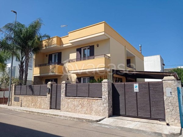 casa indipendente in vendita a Porto Cesareo