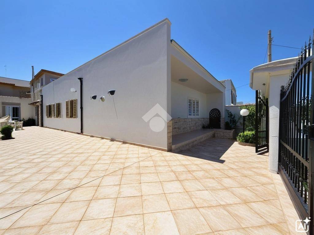 casa indipendente in vendita a Porto Cesareo