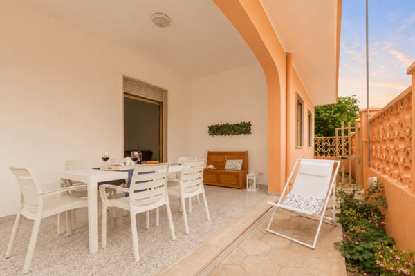 villa in vendita a Porto Cesareo in zona Torre Lapillo