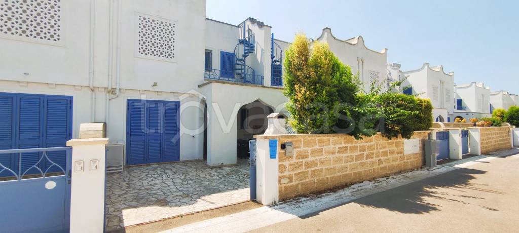 casa indipendente in vendita a Porto Cesareo in zona Torre Lapillo