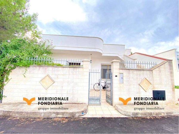 casa indipendente in vendita a Porto Cesareo in zona Torre Lapillo
