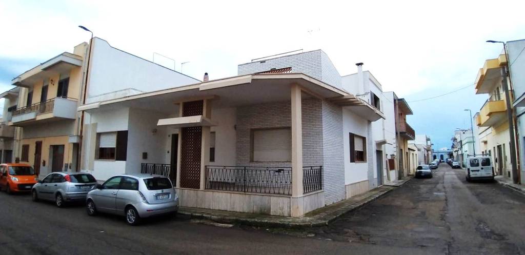 appartamento in vendita a Presicce-Acquarica in zona Presicce