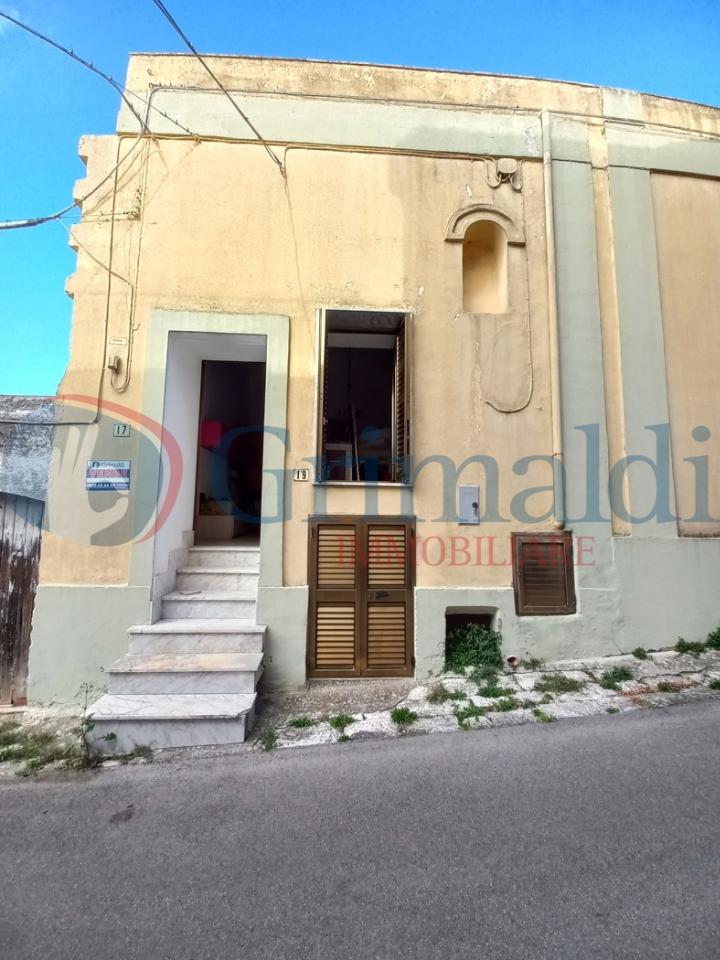 casa indipendente in vendita a Presicce-Acquarica in zona Presicce