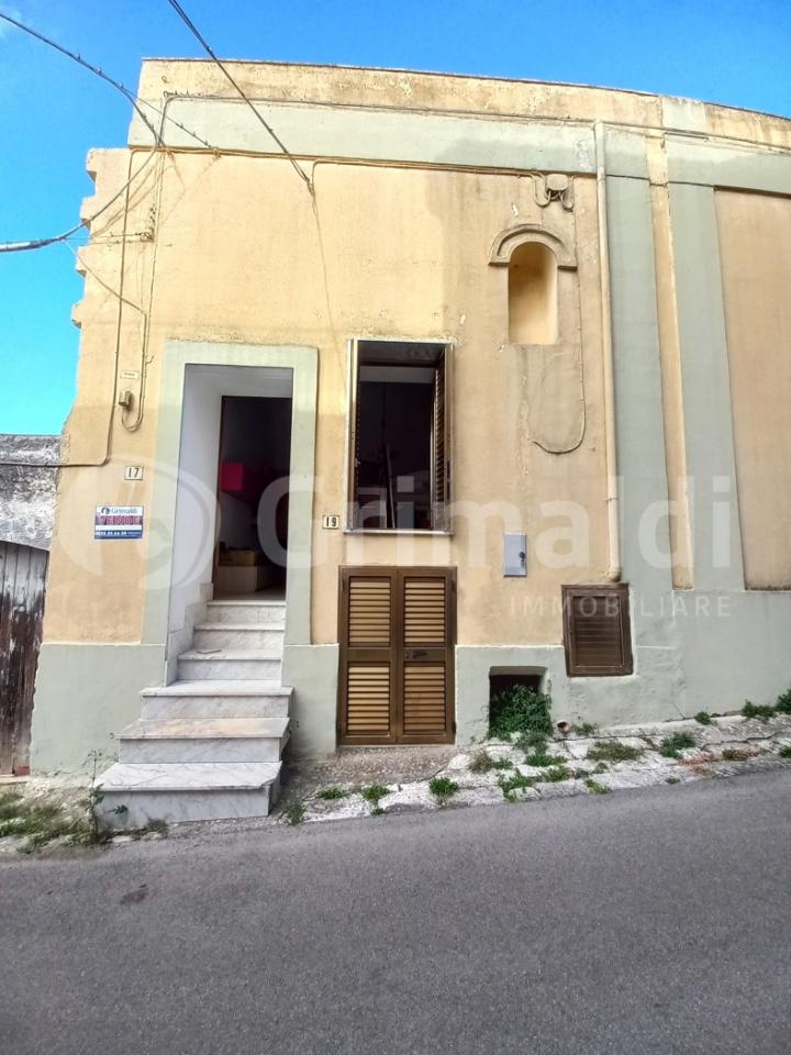casa indipendente in vendita a Presicce-Acquarica in zona Presicce