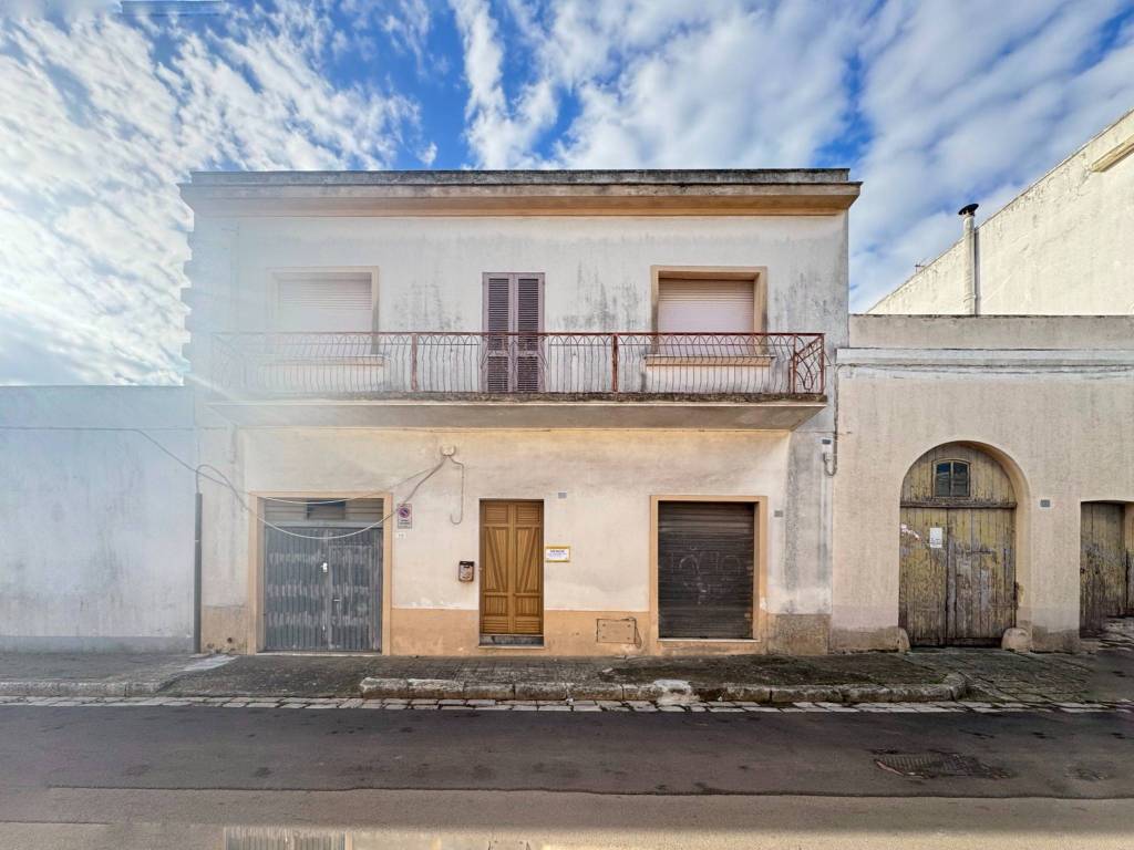 casa indipendente in vendita a Presicce-Acquarica