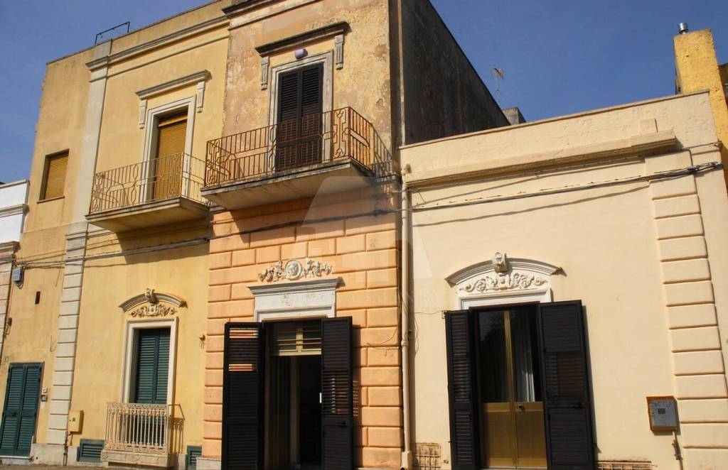 casa indipendente in vendita a Presicce-Acquarica in zona Presicce