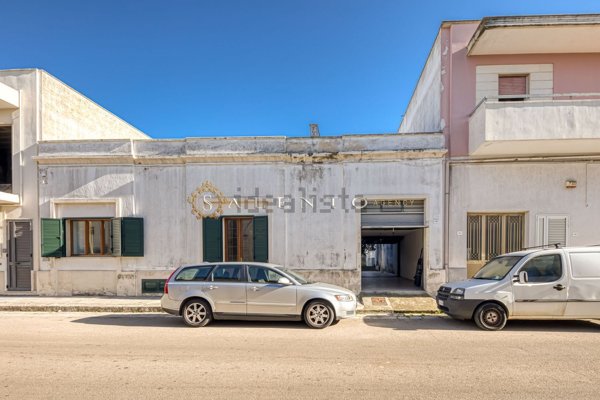 casa indipendente in vendita a Presicce-Acquarica in zona Presicce