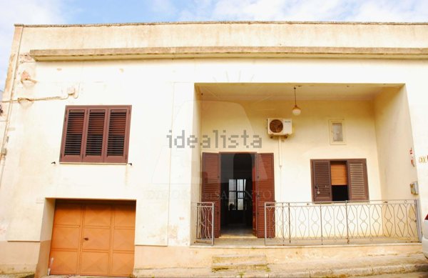 casa indipendente in vendita a Presicce-Acquarica in zona Presicce