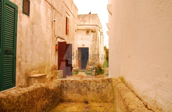casa indipendente in vendita a Presicce-Acquarica in zona Presicce
