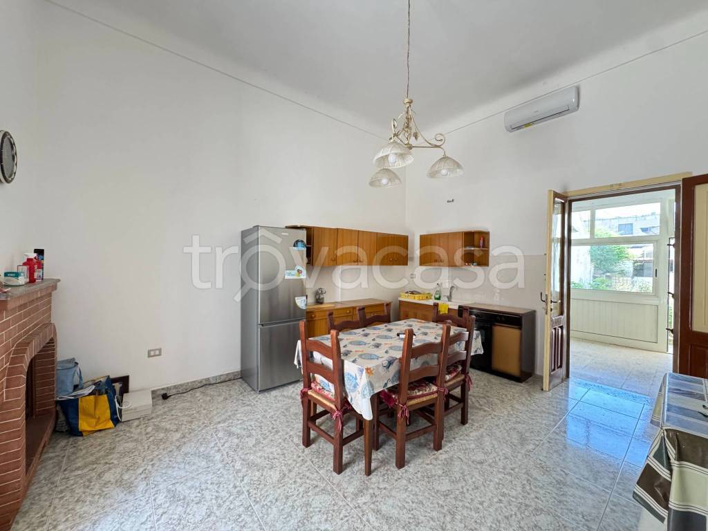 casa indipendente in vendita a Presicce-Acquarica in zona Presicce