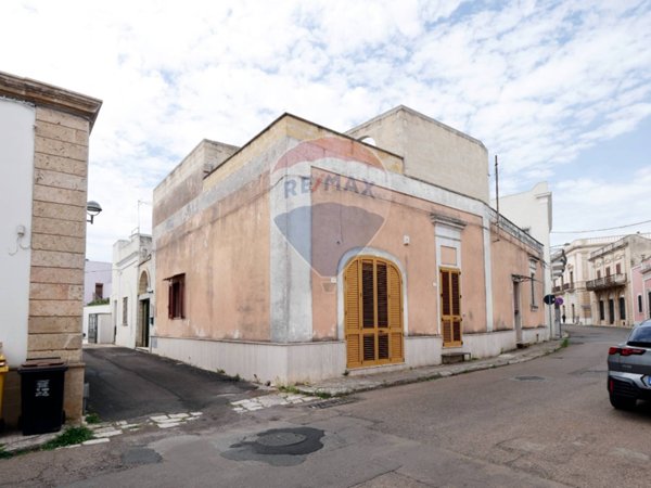 casa indipendente in vendita a Presicce-Acquarica in zona Presicce
