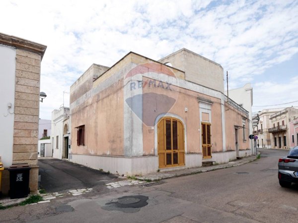 casa indipendente in vendita a Presicce-Acquarica in zona Presicce