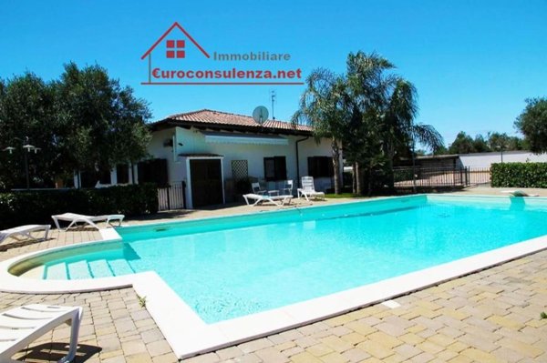 casa indipendente in vendita a Presicce-Acquarica