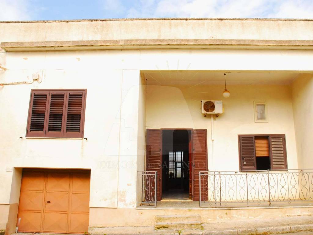 casa indipendente in vendita a Presicce-Acquarica in zona Presicce