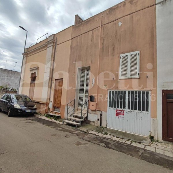 casa indipendente in vendita a Presicce-Acquarica in zona Presicce