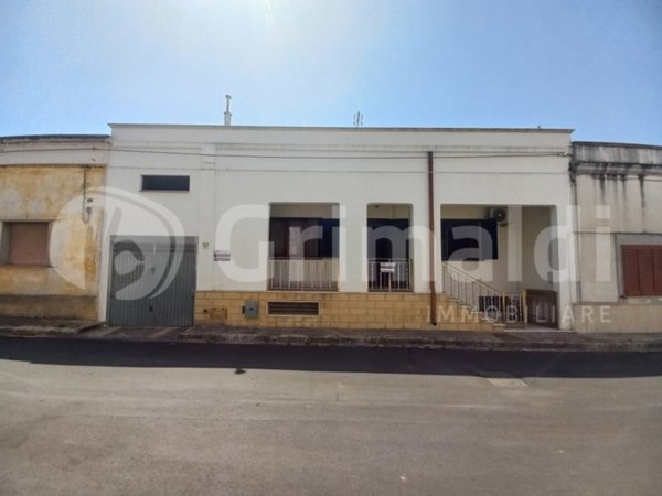 casa indipendente in vendita a Presicce-Acquarica