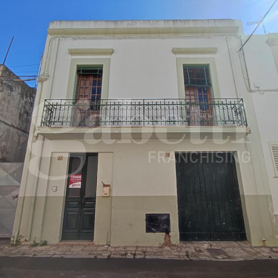 casa indipendente in vendita a Presicce-Acquarica in zona Presicce