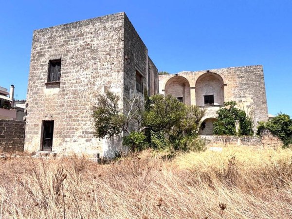 casa indipendente in vendita a Presicce-Acquarica in zona Acquarica del Capo