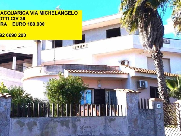 casa indipendente in vendita a Presicce-Acquarica