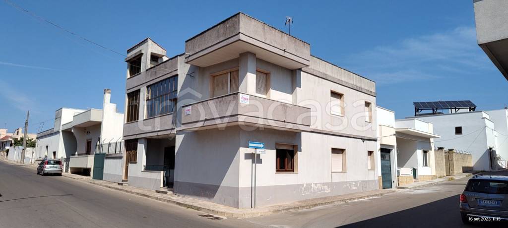 appartamento in vendita a Presicce-Acquarica in zona Acquarica del Capo