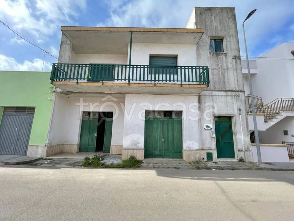 casa indipendente in vendita a Presicce-Acquarica in zona Presicce