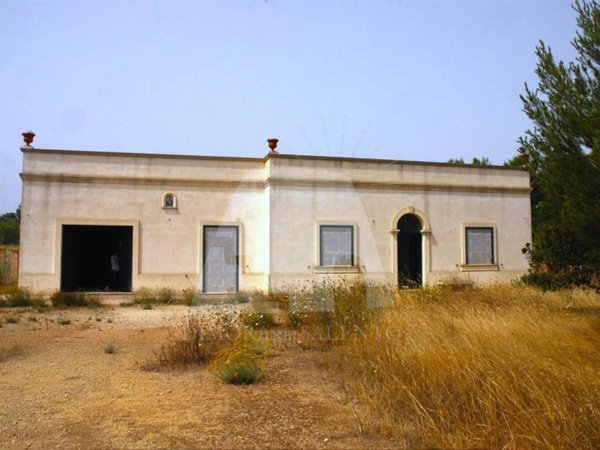 casa indipendente in vendita a Presicce-Acquarica in zona Presicce