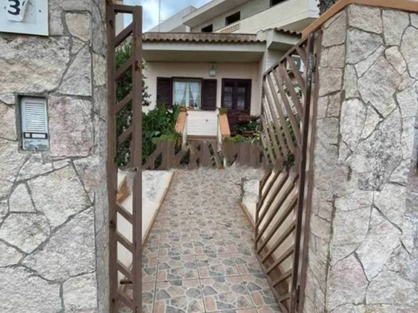 casa indipendente in vendita a Presicce-Acquarica