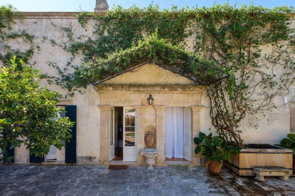 casa indipendente in vendita a Presicce-Acquarica in zona Presicce