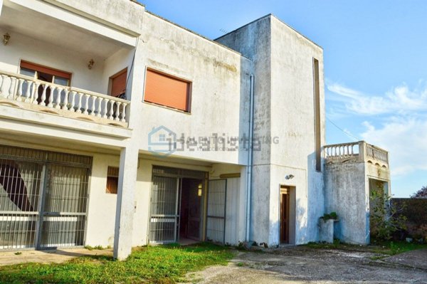 casa indipendente in vendita a Presicce-Acquarica