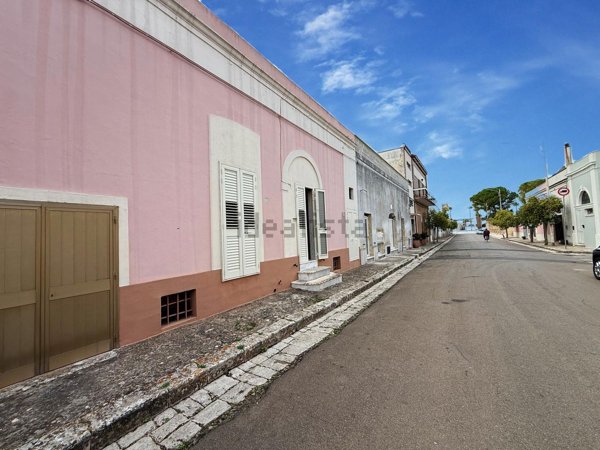 casa indipendente in vendita a Presicce-Acquarica