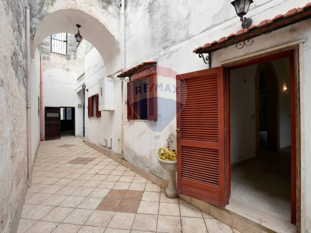 casa indipendente in vendita a Presicce-Acquarica in zona Presicce