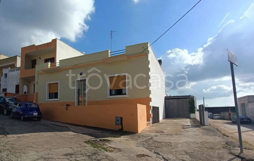 casa indipendente in vendita a Presicce-Acquarica in zona Presicce