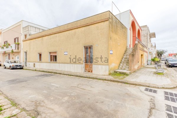 casa indipendente in vendita a Presicce-Acquarica