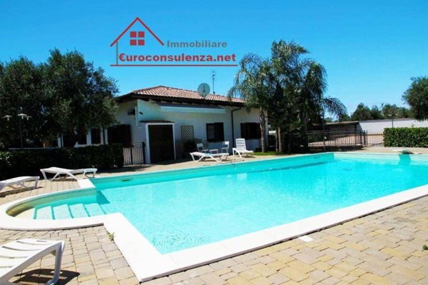 casa indipendente in vendita a Presicce-Acquarica in zona Presicce