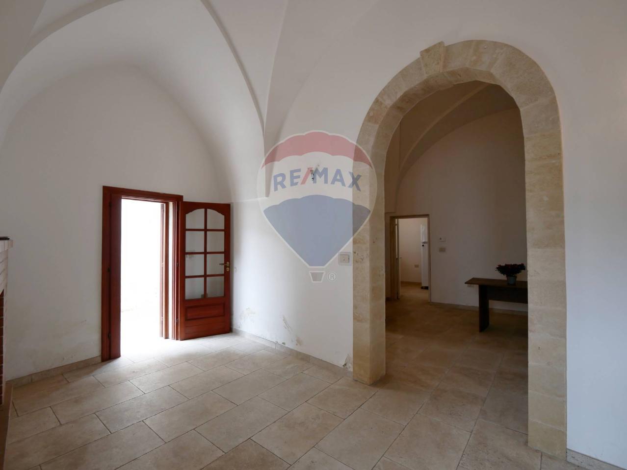 casa indipendente in vendita a Presicce-Acquarica in zona Presicce