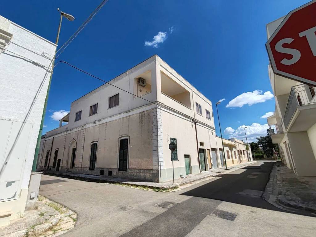 appartamento in vendita a Presicce-Acquarica in zona Acquarica del Capo