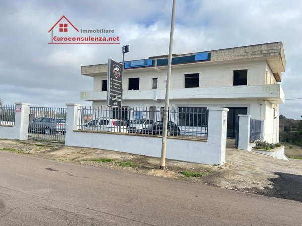 locale commerciale in vendita a Presicce-Acquarica