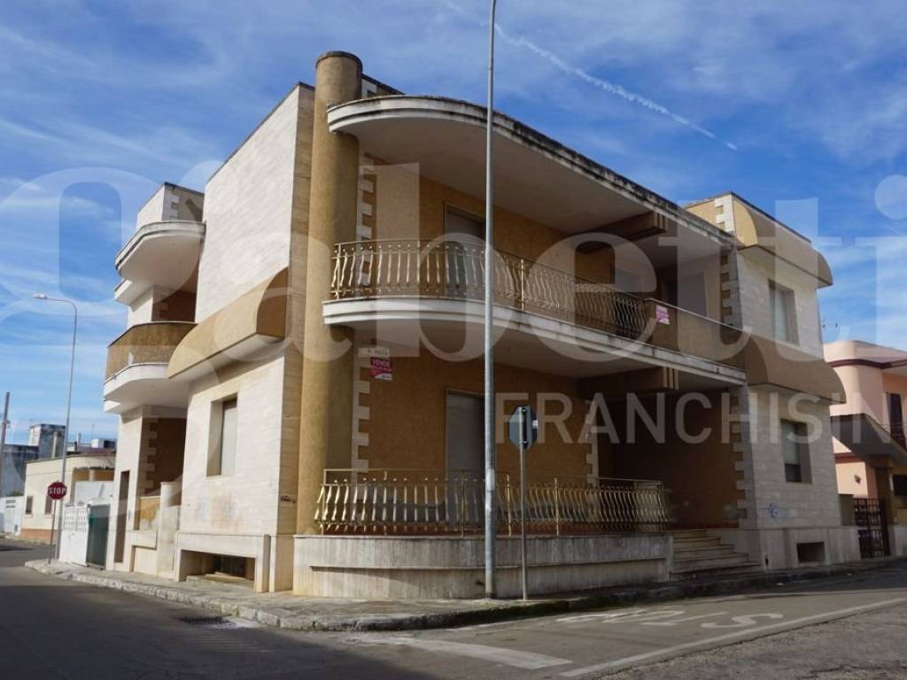 casa indipendente in vendita a Presicce-Acquarica