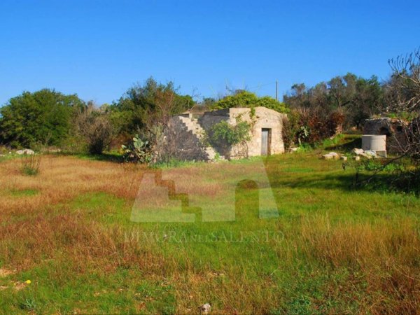 casa indipendente in vendita a Presicce-Acquarica