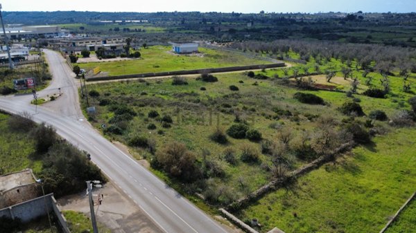 terreno edificabile in vendita a Presicce-Acquarica in zona Presicce