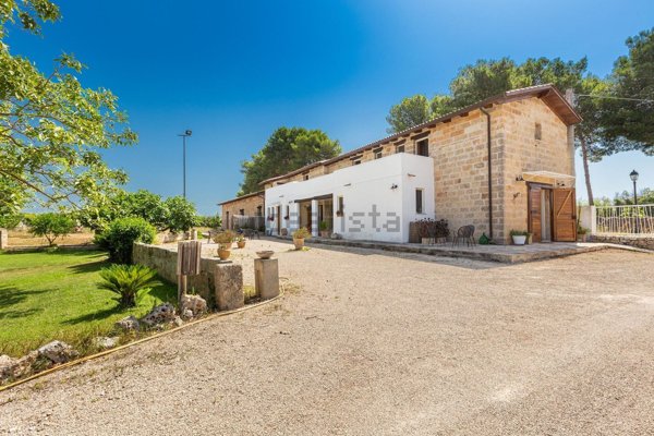 casale in vendita a Presicce-Acquarica in zona Presicce