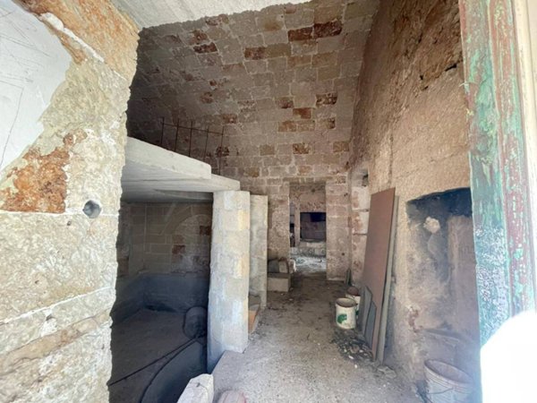 casa indipendente in vendita a Presicce-Acquarica in zona Acquarica del Capo