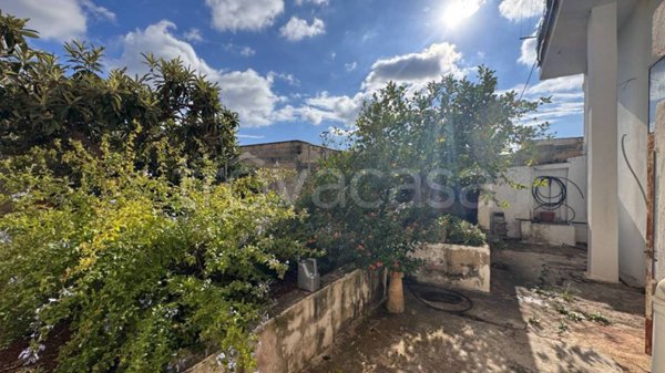 casa indipendente in vendita a Presicce-Acquarica in zona Acquarica del Capo