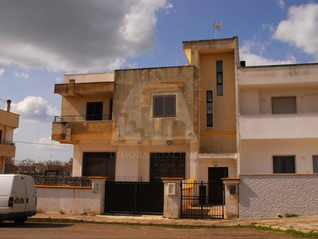 casa indipendente in vendita a Presicce-Acquarica