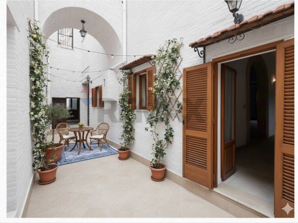 casa indipendente in vendita a Presicce-Acquarica in zona Presicce