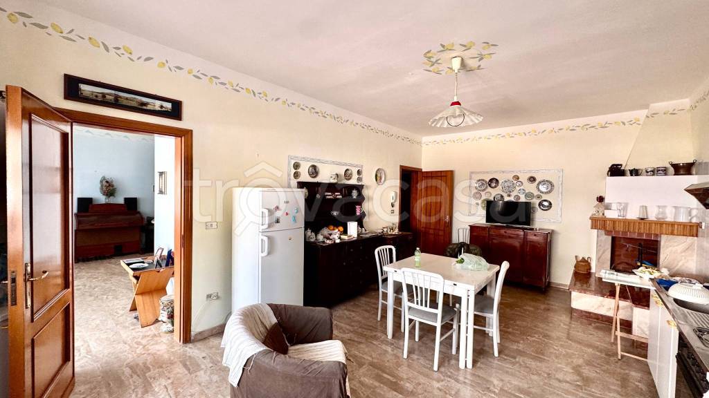 casa indipendente in vendita a Presicce-Acquarica