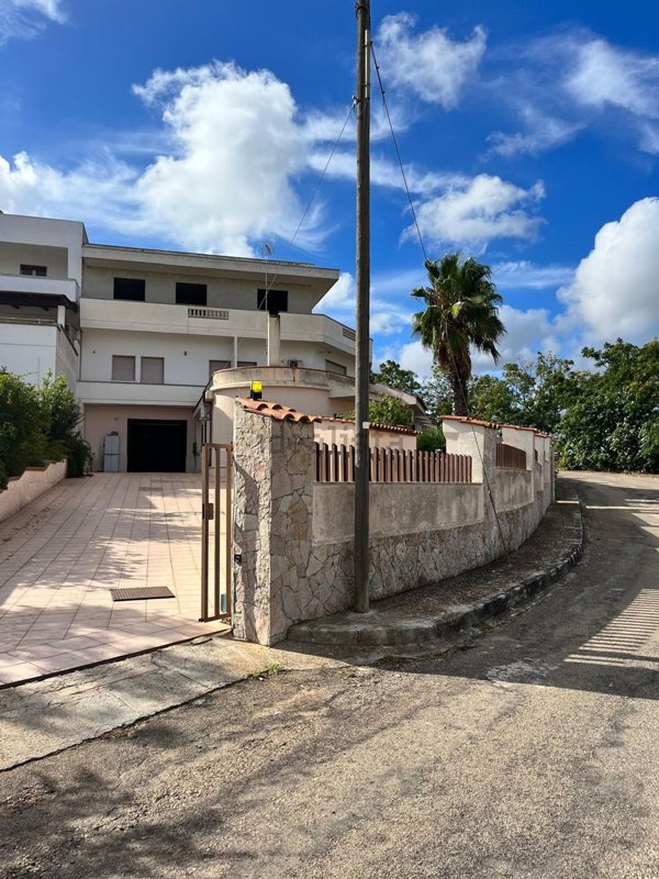 casa indipendente in vendita a Presicce-Acquarica