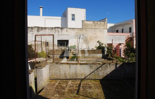 casa indipendente in vendita a Presicce-Acquarica in zona Acquarica del Capo