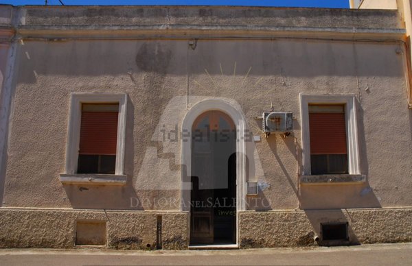 casa indipendente in vendita a Presicce-Acquarica in zona Acquarica del Capo